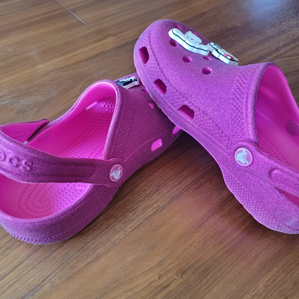 CROCS Sparkly Pink Kids Slippers with Cute Charms